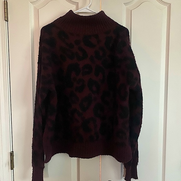 SWEATY BETTY - worn once! Wool/alpaca sweater size M. Black cherry purple. - Picture 4 of 7